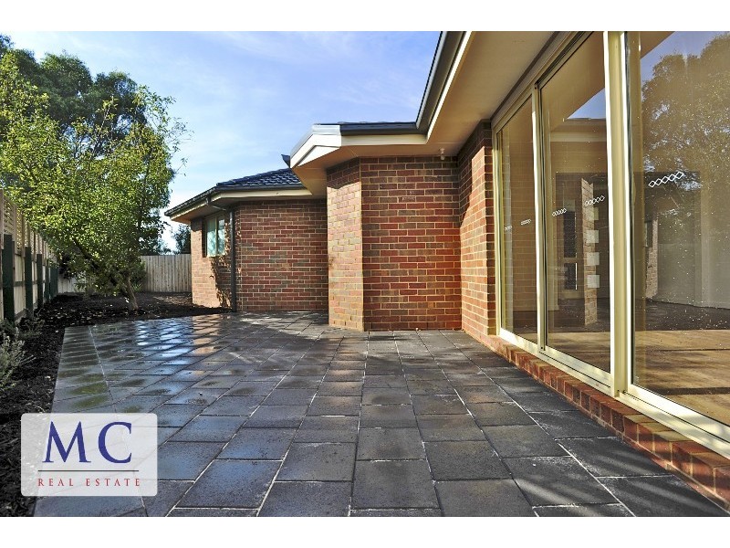 2/28 Dalton Avenue, Tyabb VIC 3913