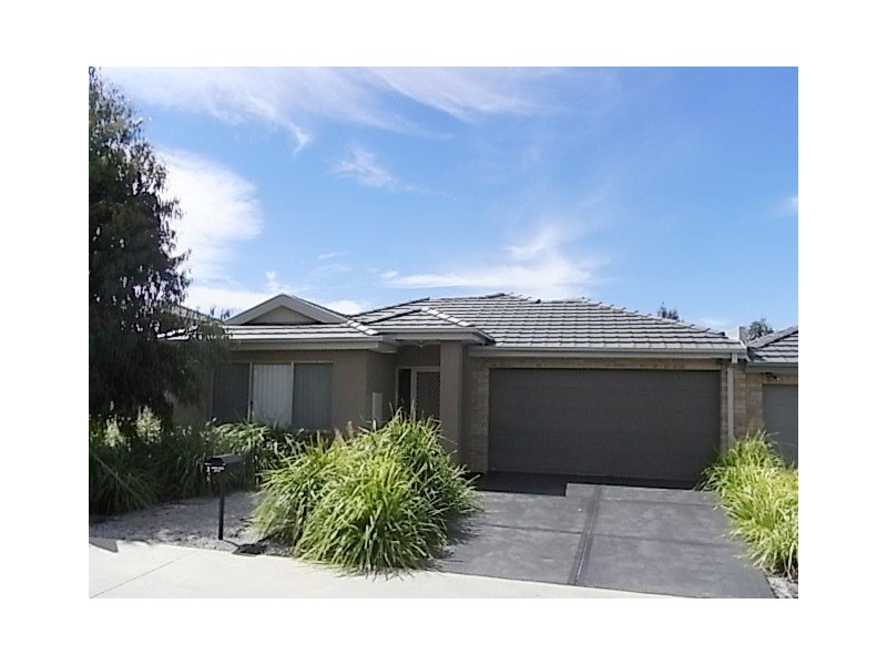 30 James Hird Drive, Hastings VIC 3915