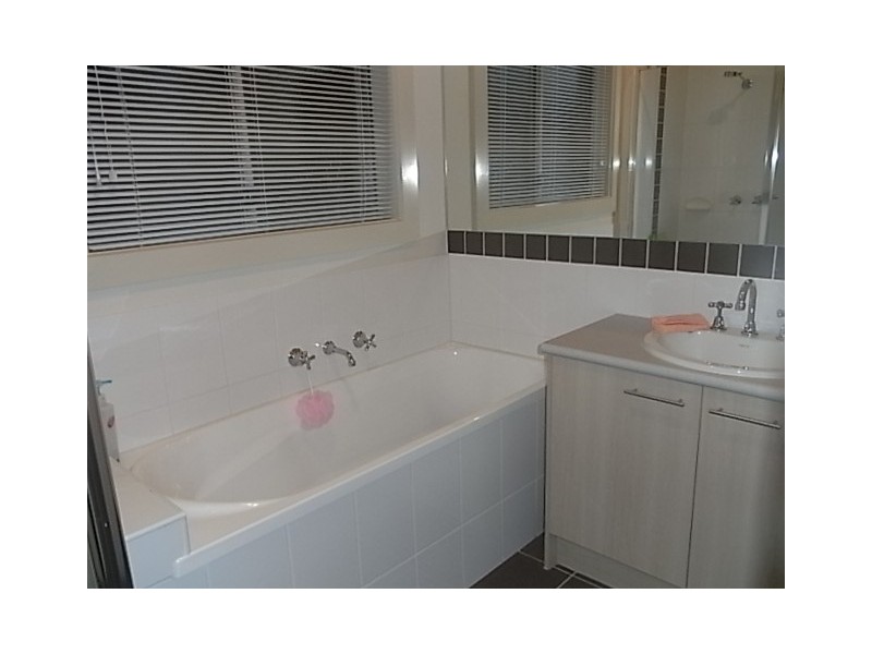 30 James Hird Drive, Hastings VIC 3915