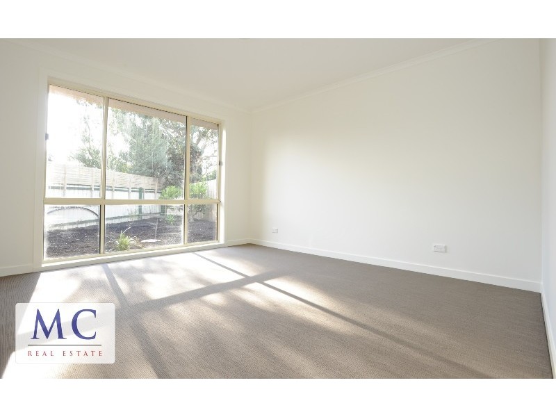 2/28 Dalton Drive, Tyabb VIC 3913