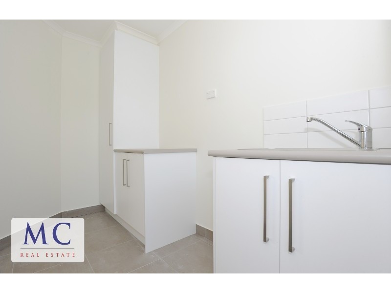 2/28 Dalton Drive, Tyabb VIC 3913