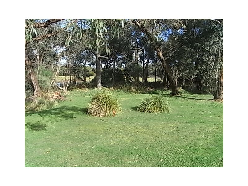 8 Lefroy Lane, Hastings VIC 3915