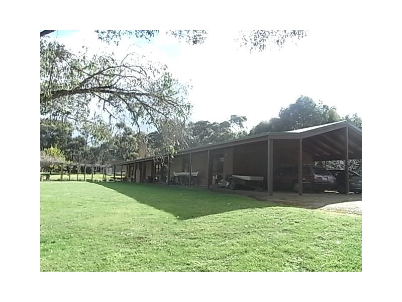 8 Lefroy Lane, Hastings VIC 3915