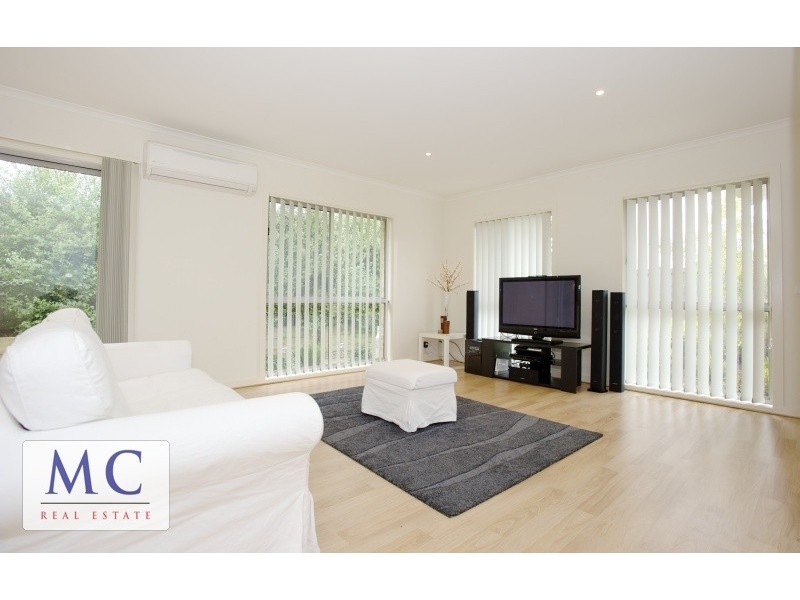 1/2070 Frankston Flinders Road, Hastings VIC 3915