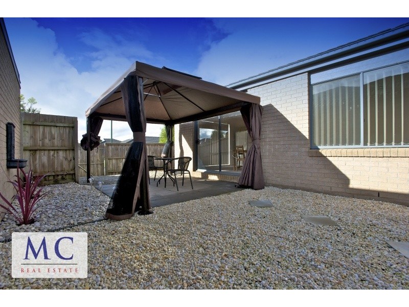 2 Dylan Drive, Hastings VIC 3915