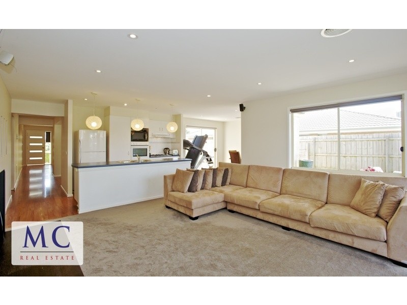 11 Matthew Circuit, Hastings VIC 3915