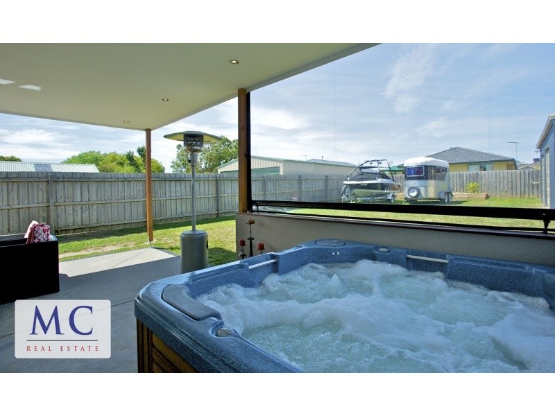 11 Matthew Circuit, Hastings VIC 3915