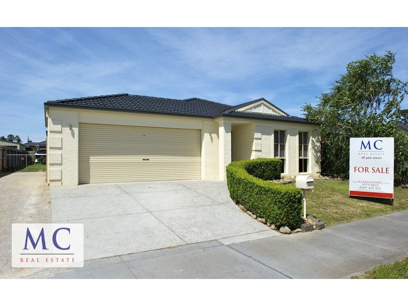 11 Matthew Circuit, Hastings VIC 3915