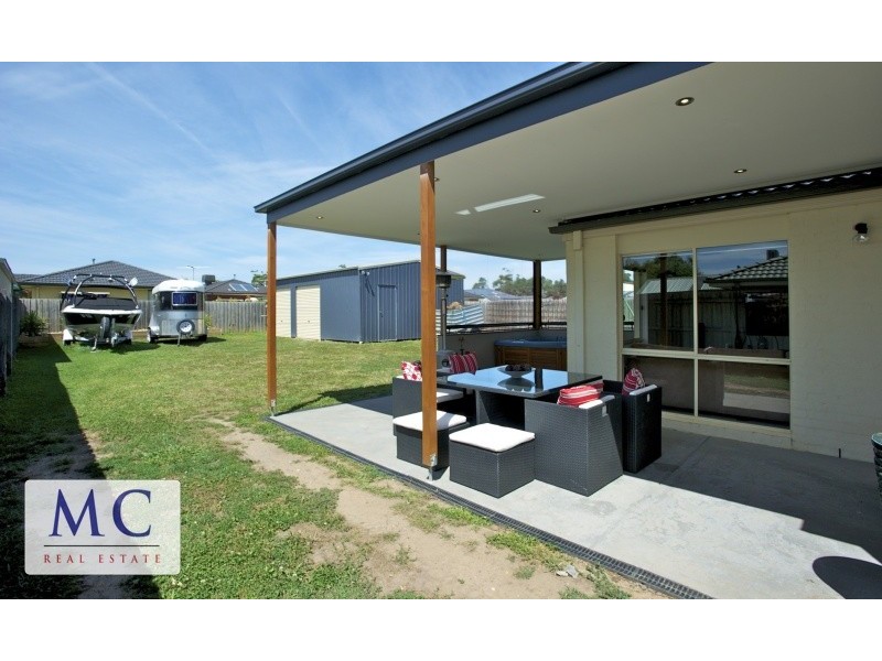 11 Matthew Circuit, Hastings VIC 3915