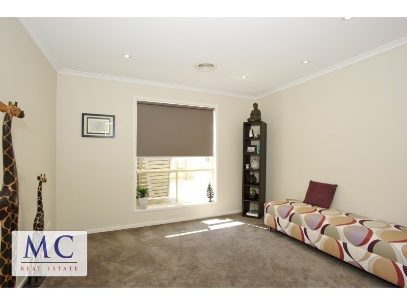 11 Matthew Circuit, Hastings VIC 3915