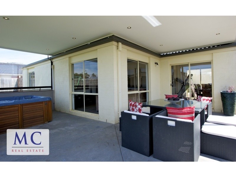 11 Matthew Circuit, Hastings VIC 3915