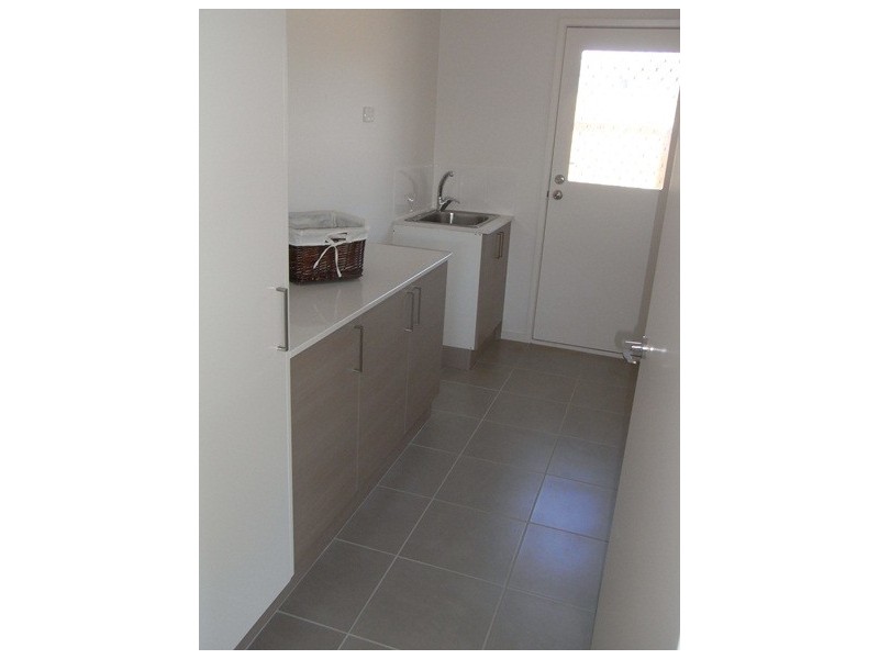 4/1A Annette Court, Hastings VIC 3915