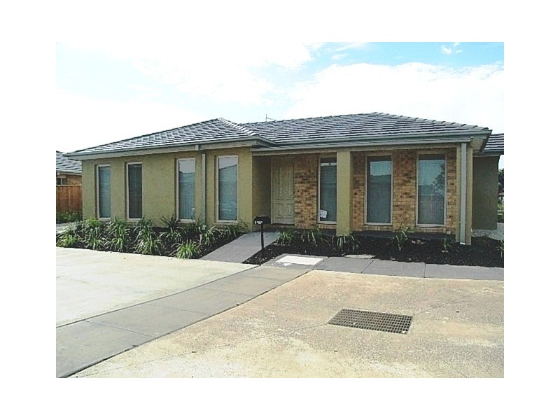 41 James Hird Drive, Hastings VIC 3915