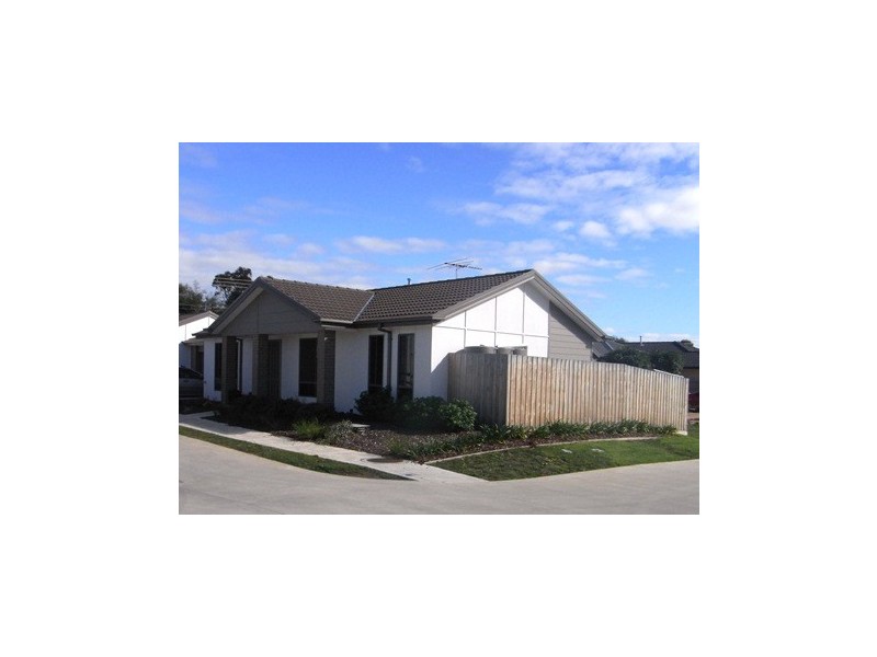 2/3 Elisa Place, Hastings VIC 3915