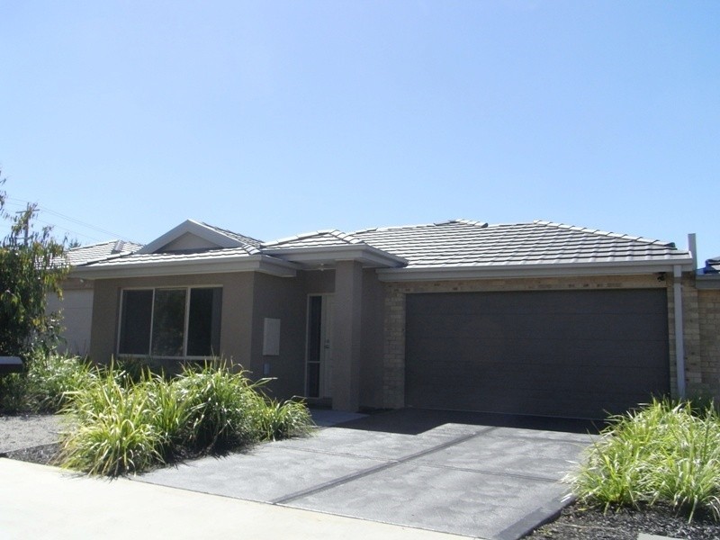 22 James Hird Drive, Hastings VIC 3915