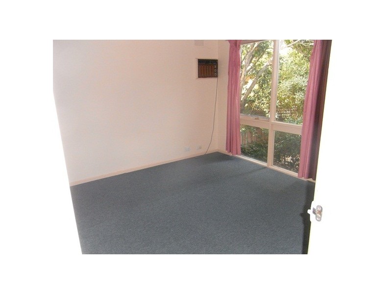 8 Tiga Court, Tyabb VIC 3913