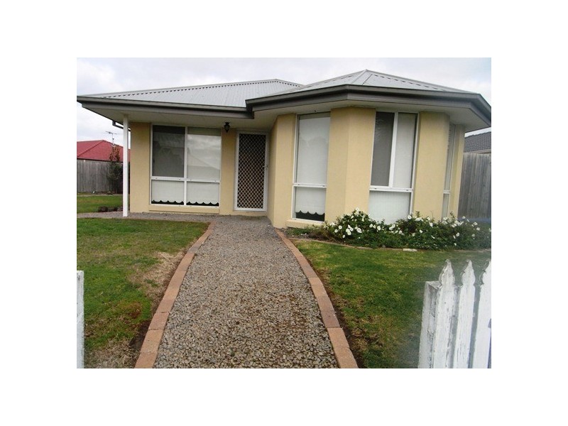 6 Cathy Clifford Court, Hastings VIC 3915