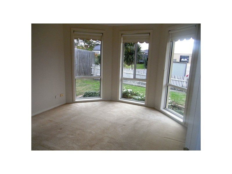 6 Cathy Clifford Court, Hastings VIC 3915