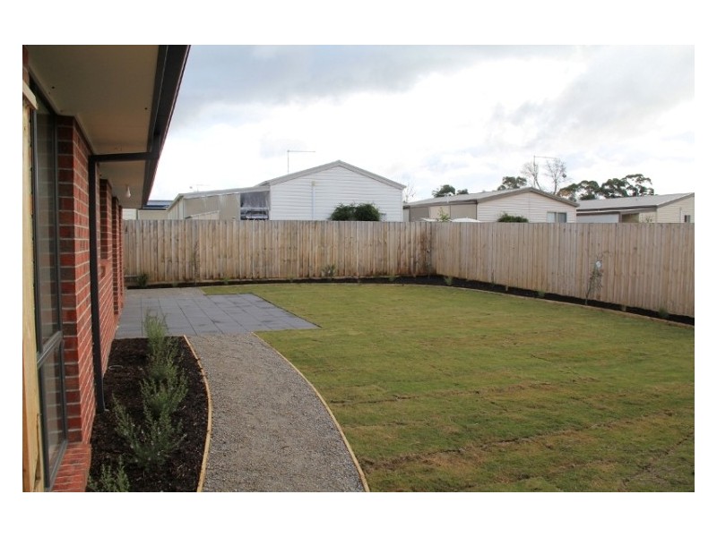 10 Olivia Way, Hastings VIC 3915