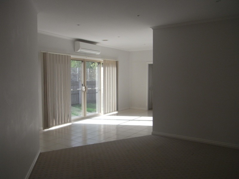 4/25 Douglas Street, Hastings VIC 3915