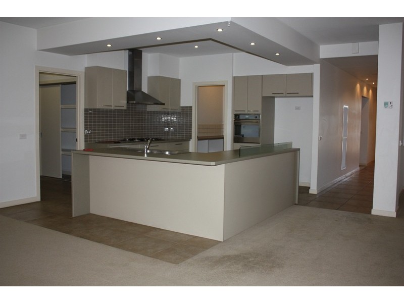 4 Lewis Street, Hastings VIC 3915