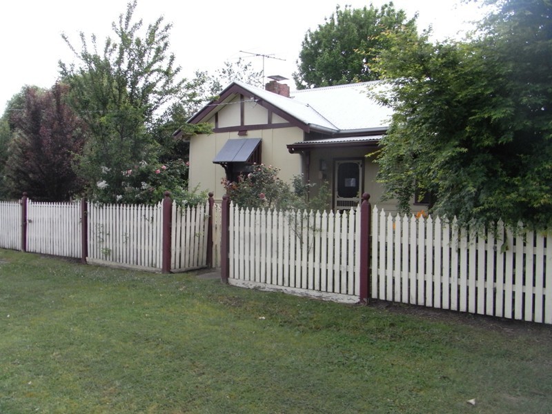 8 Myers Road, Bittern VIC 3918