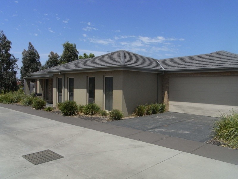 41 James Hird Drive, Hastings VIC 3915
