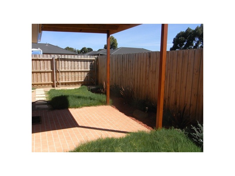 22/1A Annette Court, Hastings VIC 3915