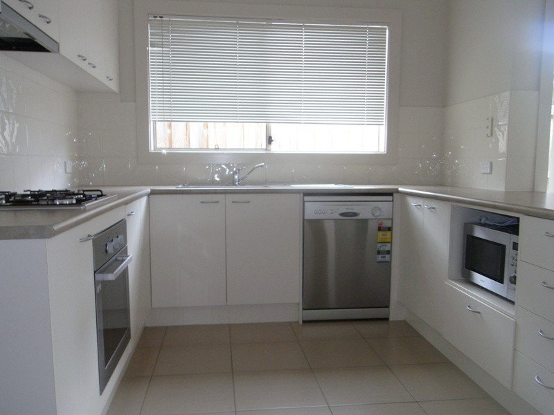 16 James Hird Drive, Hastings VIC 3915