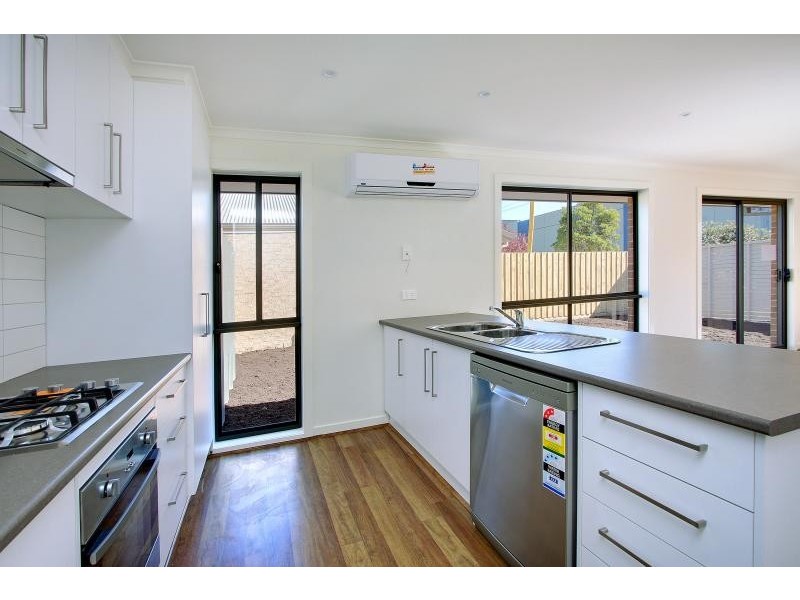 1D Nicholas Court, Hastings VIC 3915
