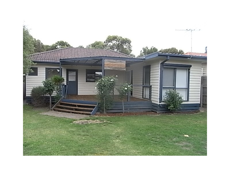 10 Peterson Street, Crib Point VIC 3919