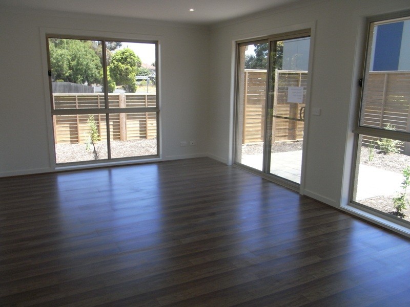 1/1A Nicholas Street, Hastings VIC 3915