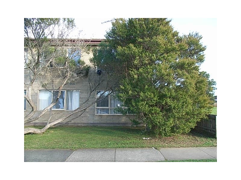 2/32 Victoria Street, Hastings VIC 3915