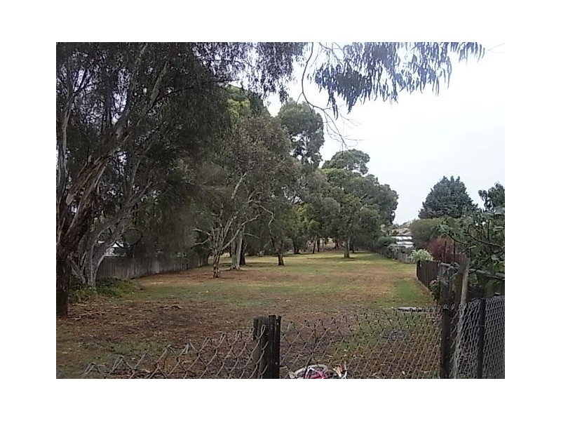 84a Eramosa Road East, Somerville VIC 3912