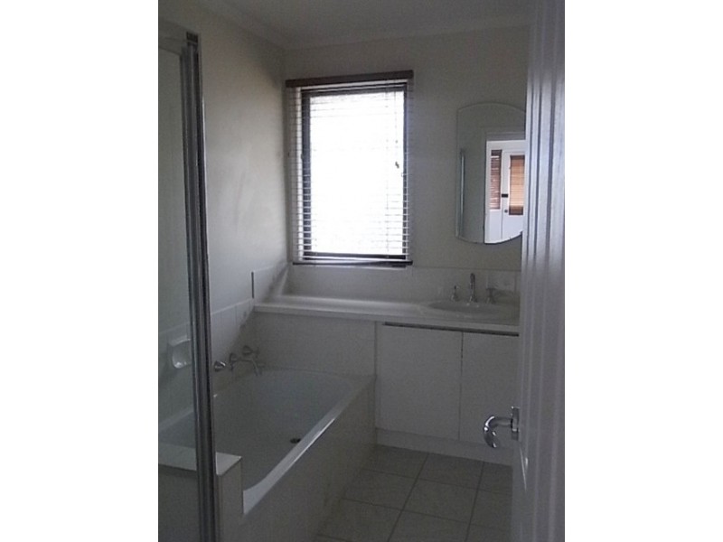 37 Allied Drive, Carrum Downs VIC 3201