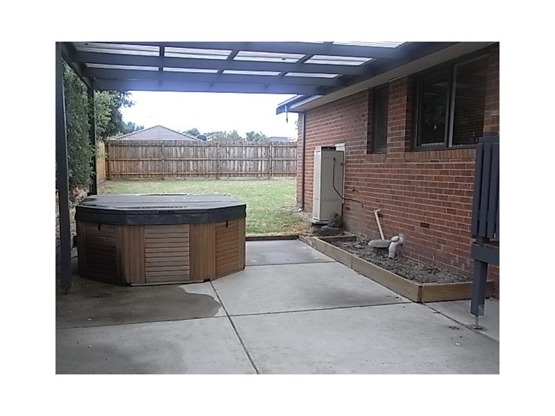 37 Allied Drive, Carrum Downs VIC 3201