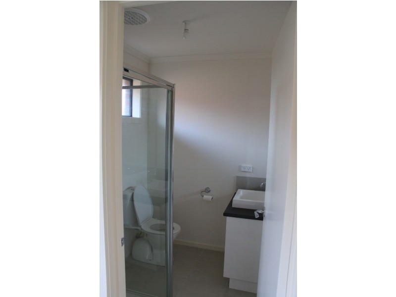 10 Olivia Way, Hastings VIC 3915