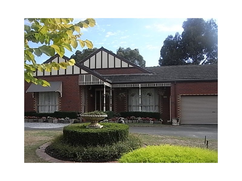 2 Oak Court, Somerville VIC 3912