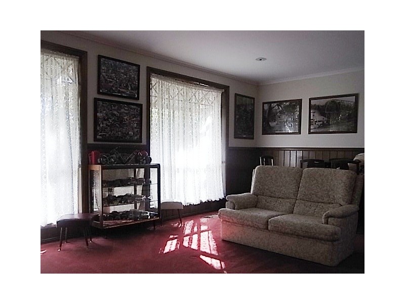 2 Oak Court, Somerville VIC 3912