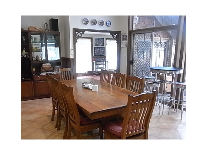 2 Oak Court, Somerville VIC 3912