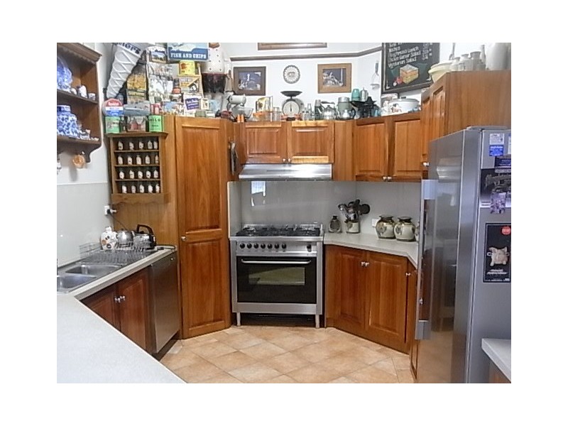 2 Oak Court, Somerville VIC 3912