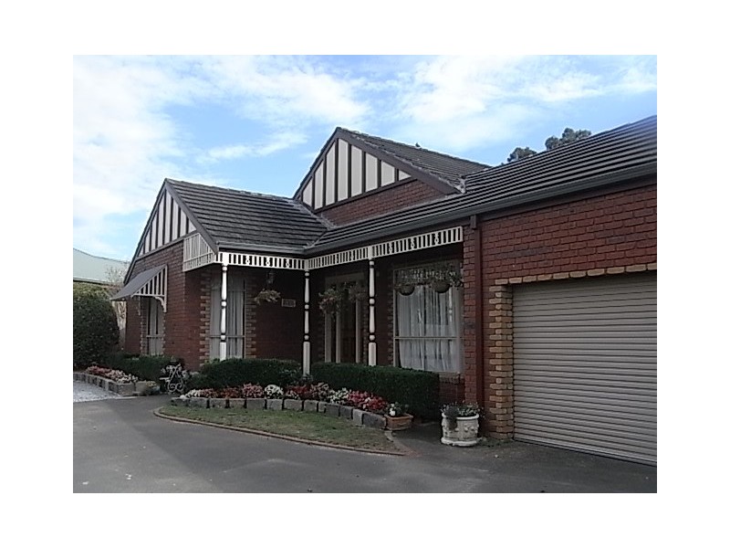 2 Oak Court, Somerville VIC 3912