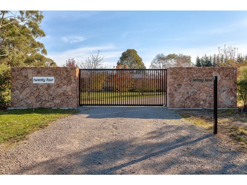 24 Lefroy Lane, Hastings VIC 3915