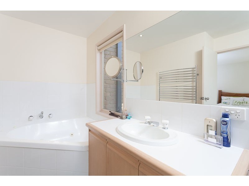 24 Lefroy Lane, Hastings VIC 3915