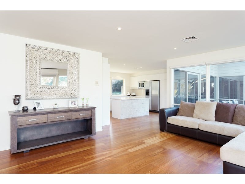 24 Lefroy Lane, Hastings VIC 3915