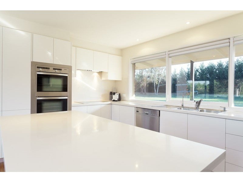 24 Lefroy Lane, Hastings VIC 3915