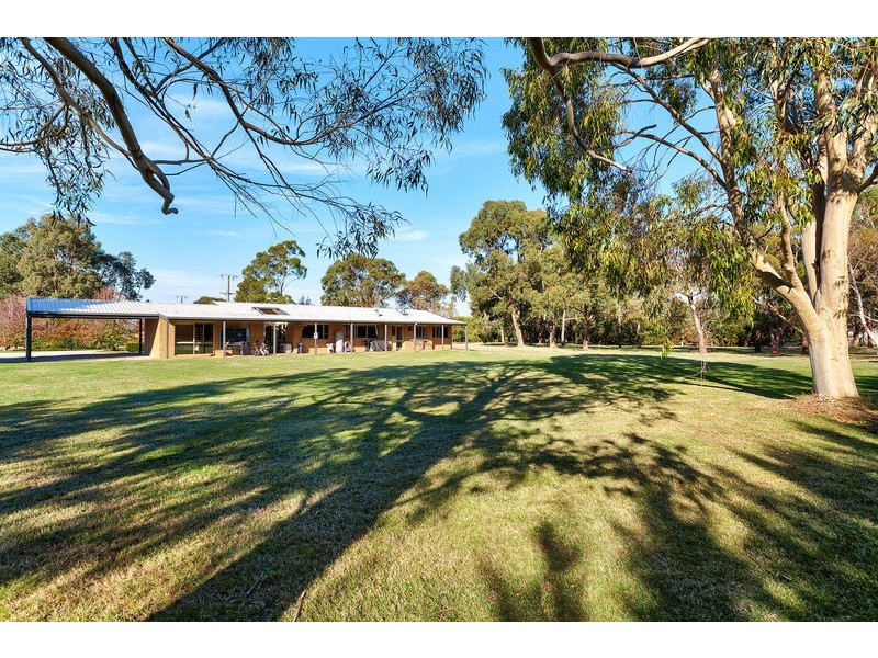 24 Lefroy Lane, Hastings VIC 3915