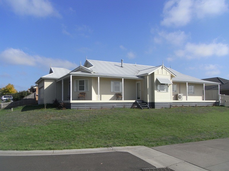7 Mary Grove, Hastings VIC 3915