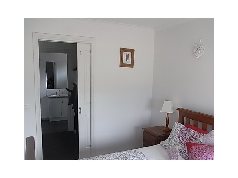 24 Olivia Way, Hastings VIC 3915