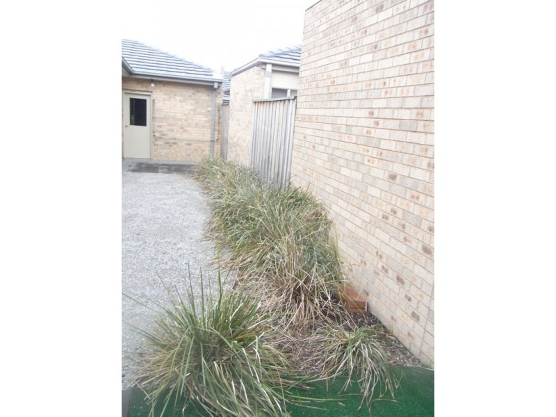 2 James Hird Drive, Hastings VIC 3915